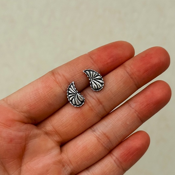 Handmade Jewelry - .925 Paisley Earrings
